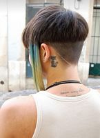 asymetryczne fryzury krótkie - uczesanie damskie z włosów krótkich zdjęcie numer 120A